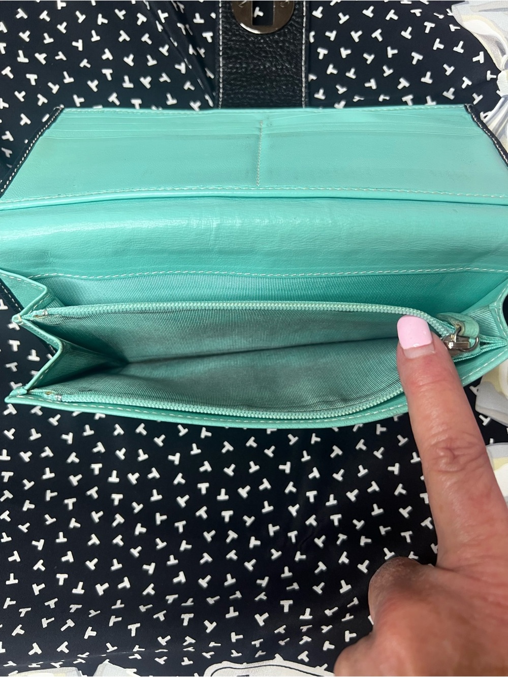 Tiffany & Co. Black Pebbled Leather Continental Wallet Tiffany Blue Interior - Picture 8 of 16